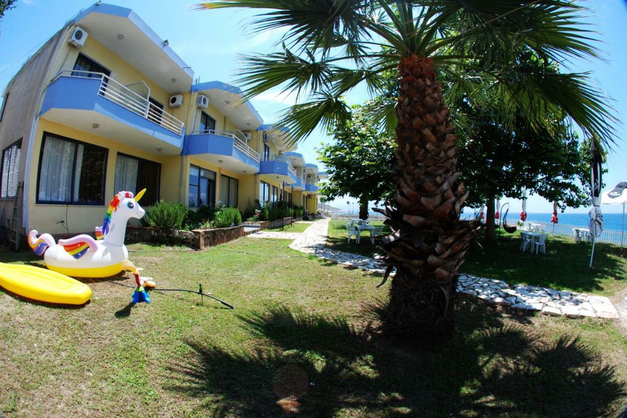 Ocean Hotel Sarandë Exterior foto